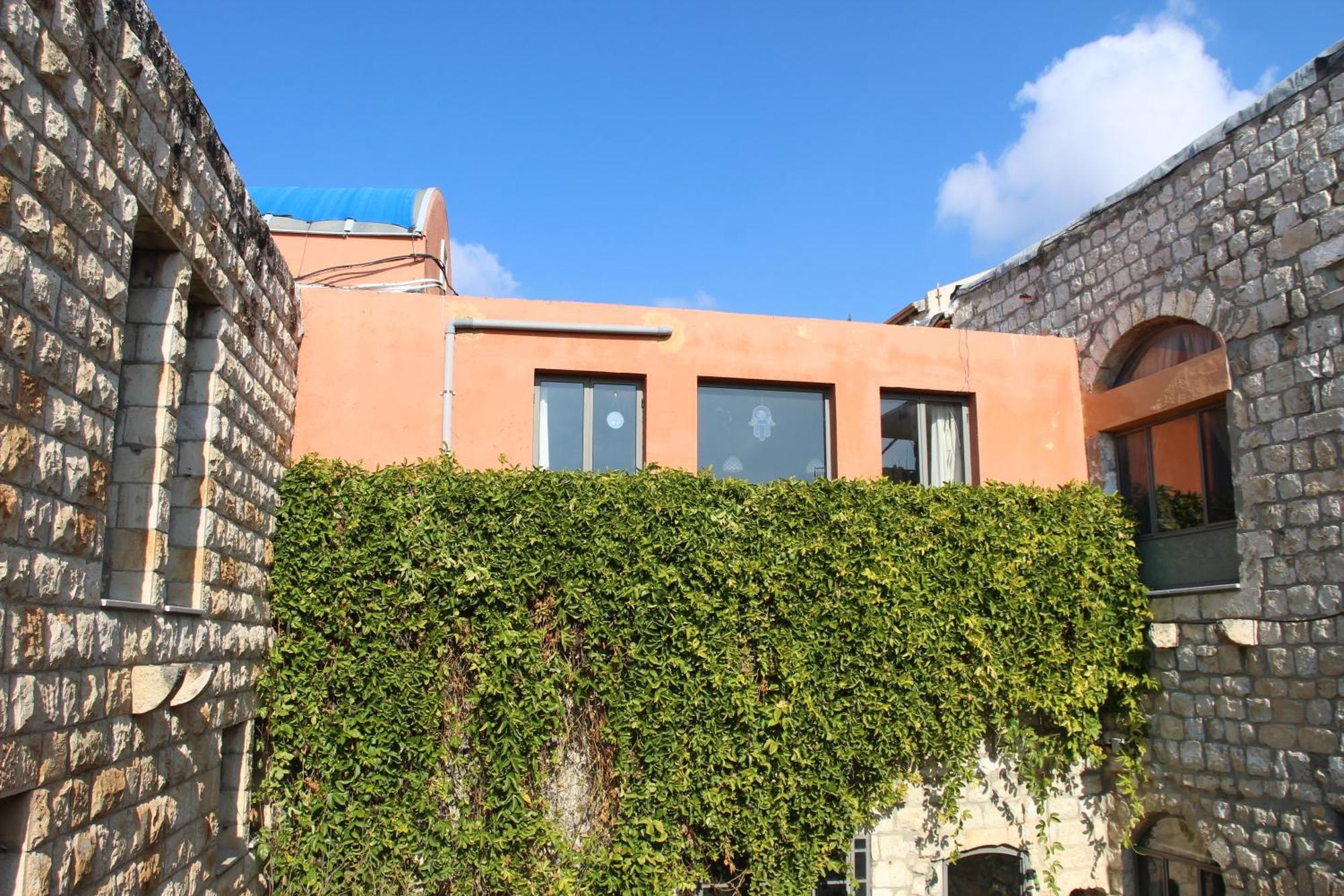 Artists' Colony Inn Zefat Exterior photo