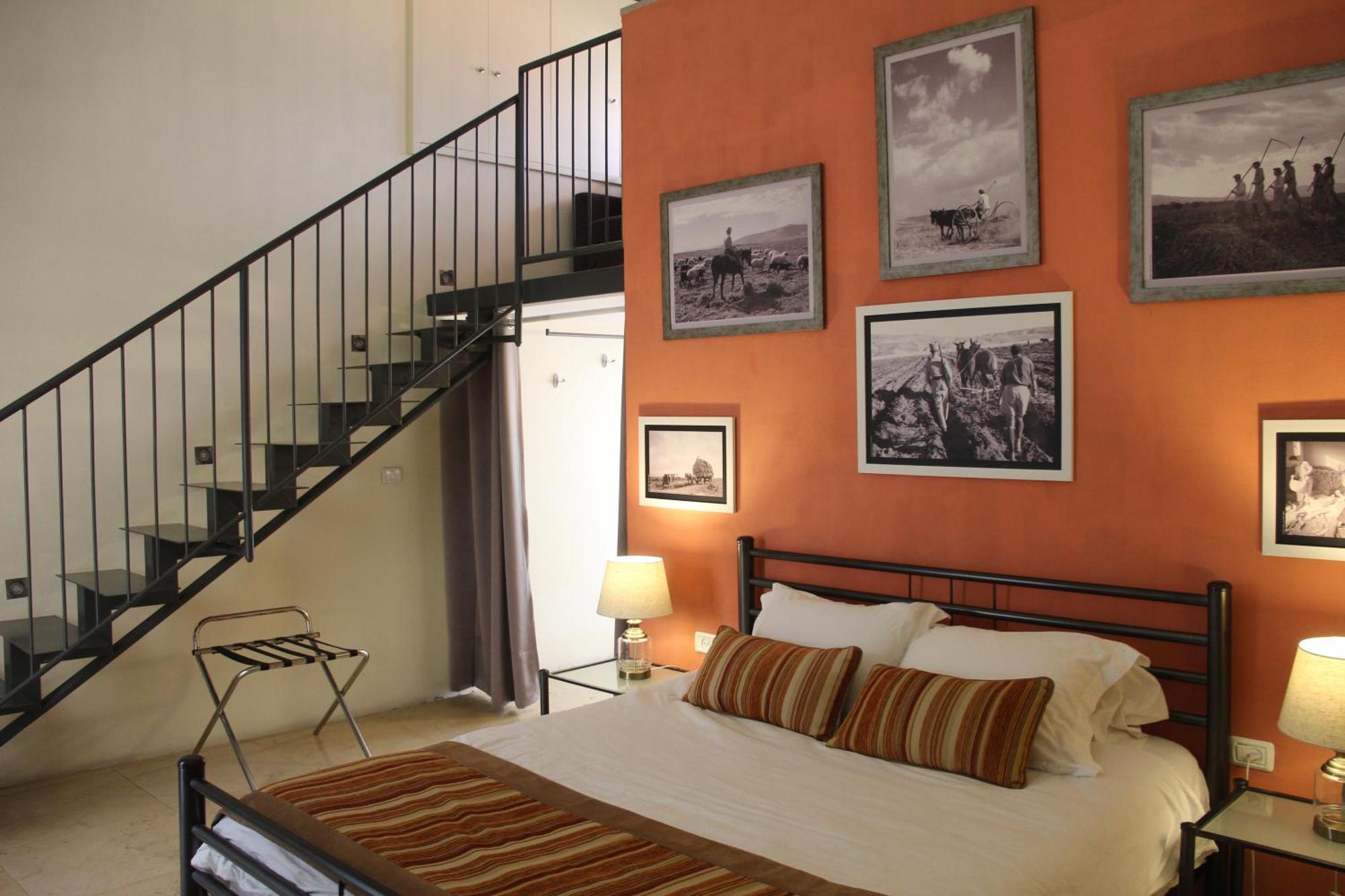 Artists' Colony Inn Zefat Exterior photo